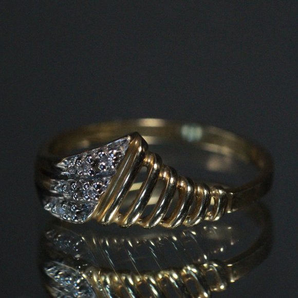 10k GOLD PAVE RHINESTONES RING - Picture 2 of 9